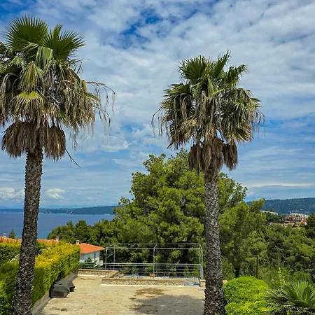 فيلة Palma Posidi With Private Pool Kalandra